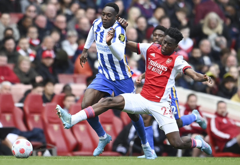 Welbeck gekk í raðir Brighton á frjálsri sölu í október 2020. Tímabilið þar á undan var hann hjá Watford.