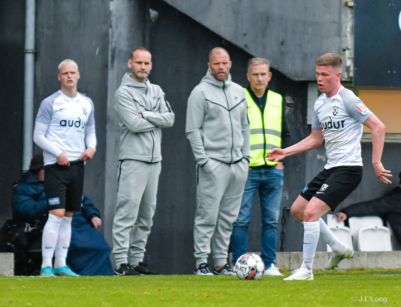 Sigurvin Ólafsson og Eiður Smári Guðjohnsen.