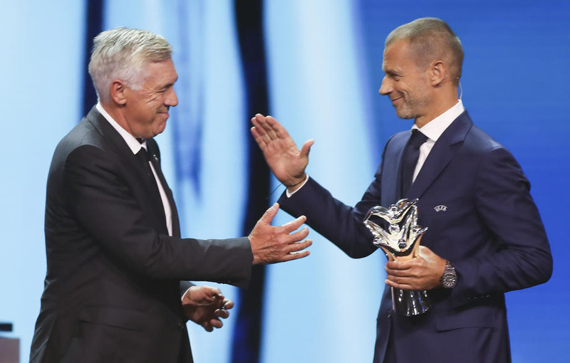 Taldar eru góðar líkur á að Carlo Ancelotti verði látinn fara frá Real Madrid eftir tímabilið.