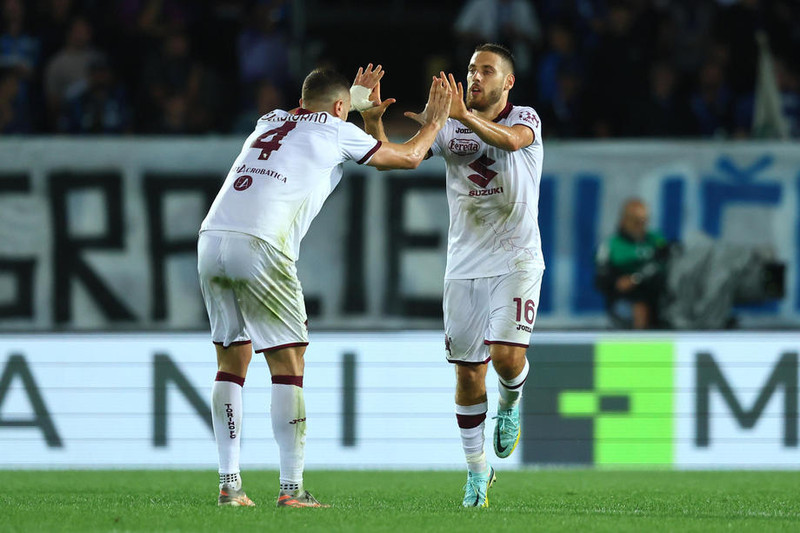 Torino fær Vlasic frá West Ham (Staðfest)
