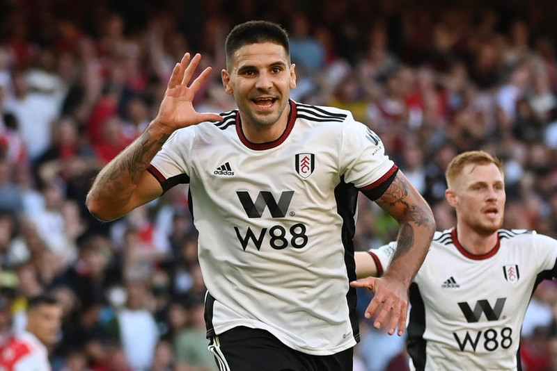 England: Fulham hafði betur gegn Villa - Banabiti Gerrard?