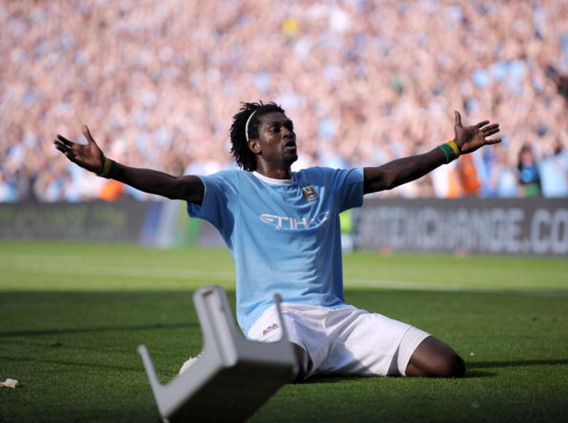 Adebayor semur við lið í Paragvæ (Staðfest)