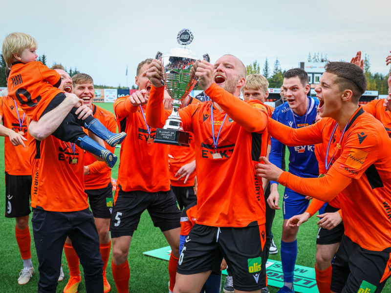 Fagnað á laugardag
