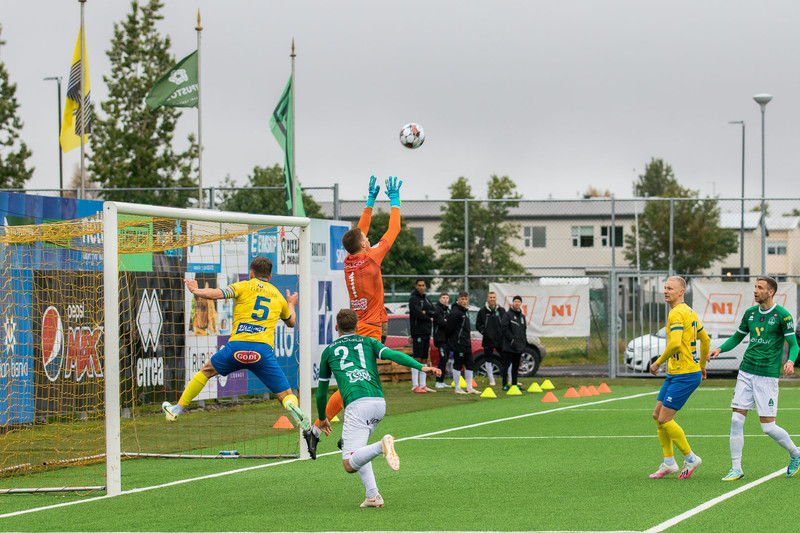 Ívar tók ekki í mál að fara af velli - „Pungurinn slapp svona mestmegnis"