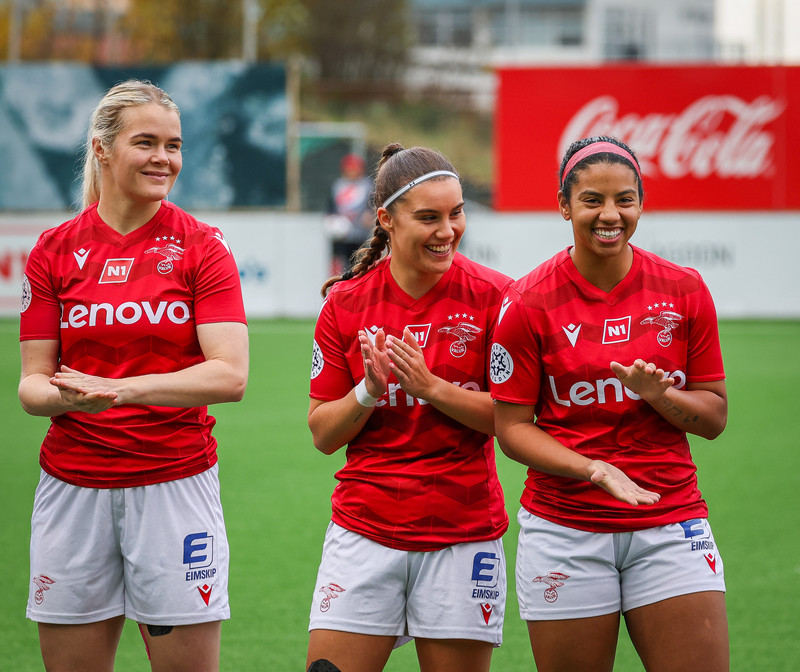 Myndaveisla: Naumt tap hjá Val gegn Slavia Prag