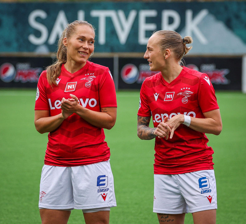 Myndaveisla: Naumt tap hjá Val gegn Slavia Prag