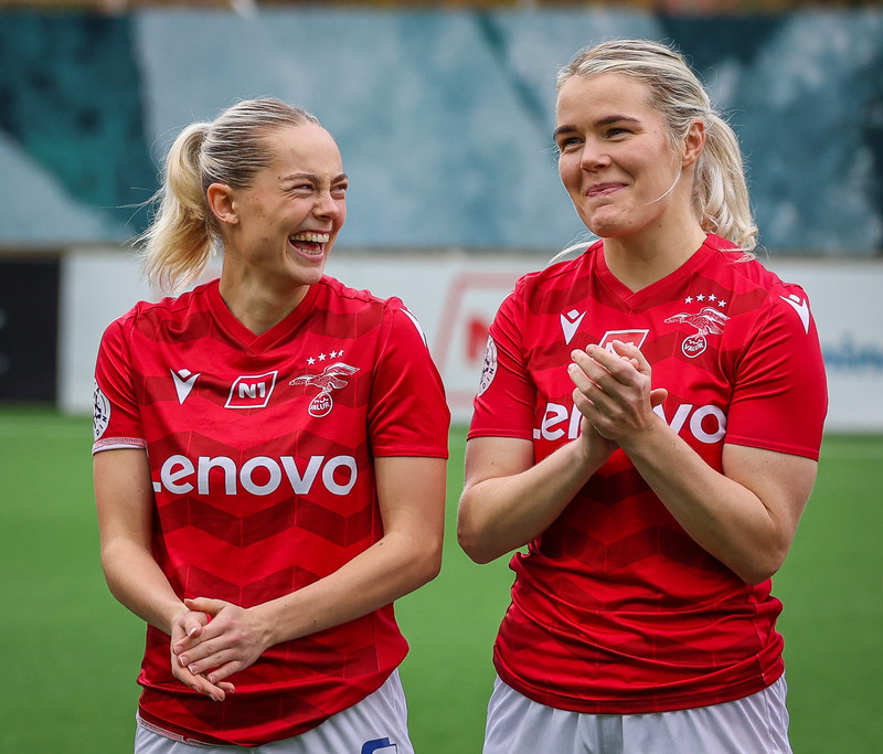 Myndaveisla: Naumt tap hjá Val gegn Slavia Prag