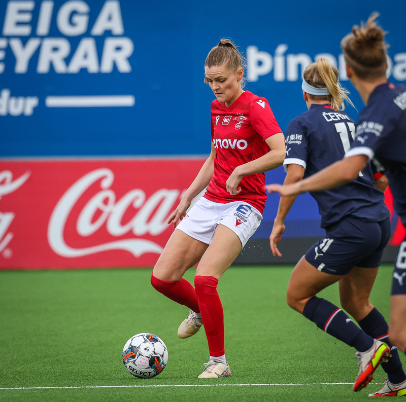Myndaveisla: Naumt tap hjá Val gegn Slavia Prag
