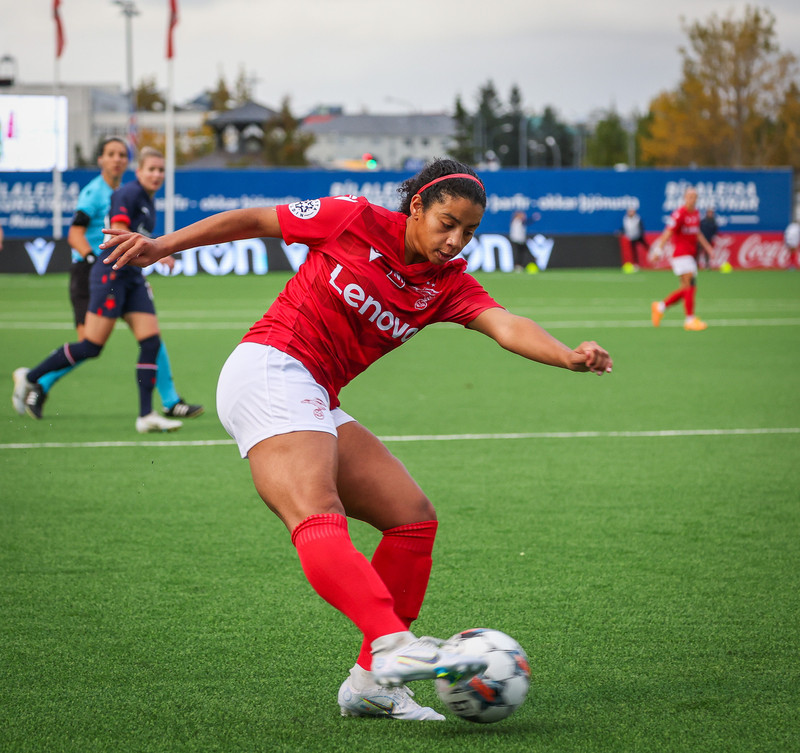 Myndaveisla: Naumt tap hjá Val gegn Slavia Prag