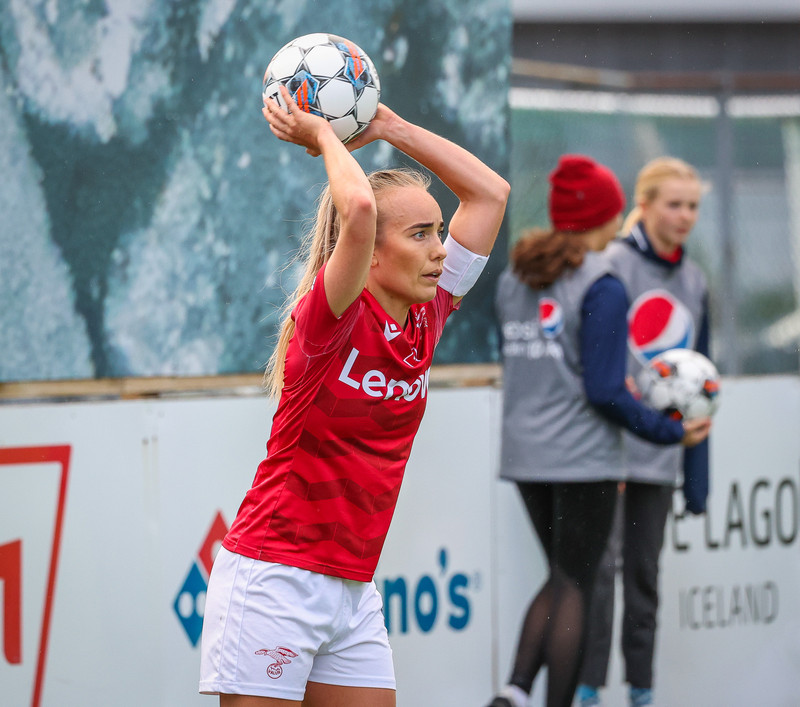 Myndaveisla: Naumt tap hjá Val gegn Slavia Prag