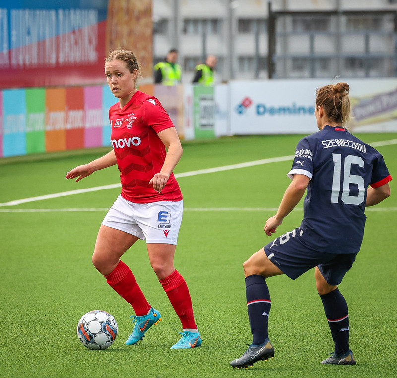 Myndaveisla: Naumt tap hjá Val gegn Slavia Prag