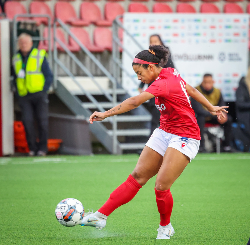 Myndaveisla: Naumt tap hjá Val gegn Slavia Prag