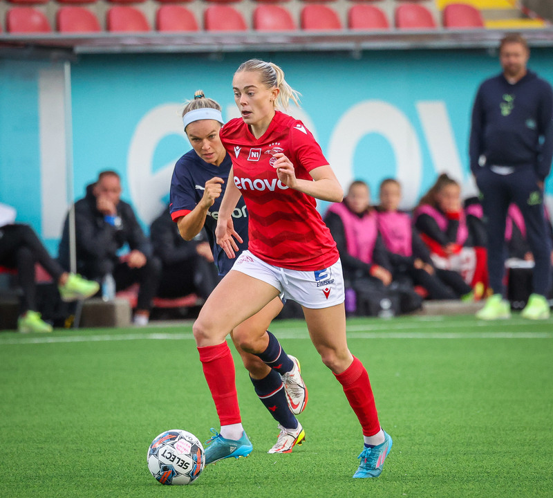 Myndaveisla: Naumt tap hjá Val gegn Slavia Prag