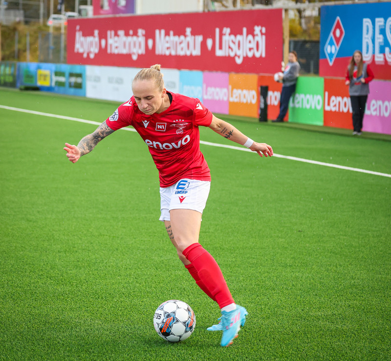 Myndaveisla: Naumt tap hjá Val gegn Slavia Prag
