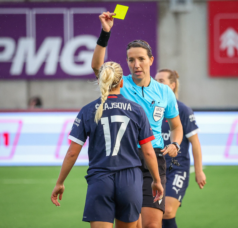Myndaveisla: Naumt tap hjá Val gegn Slavia Prag