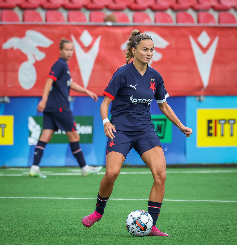 Myndaveisla: Naumt tap hjá Val gegn Slavia Prag
