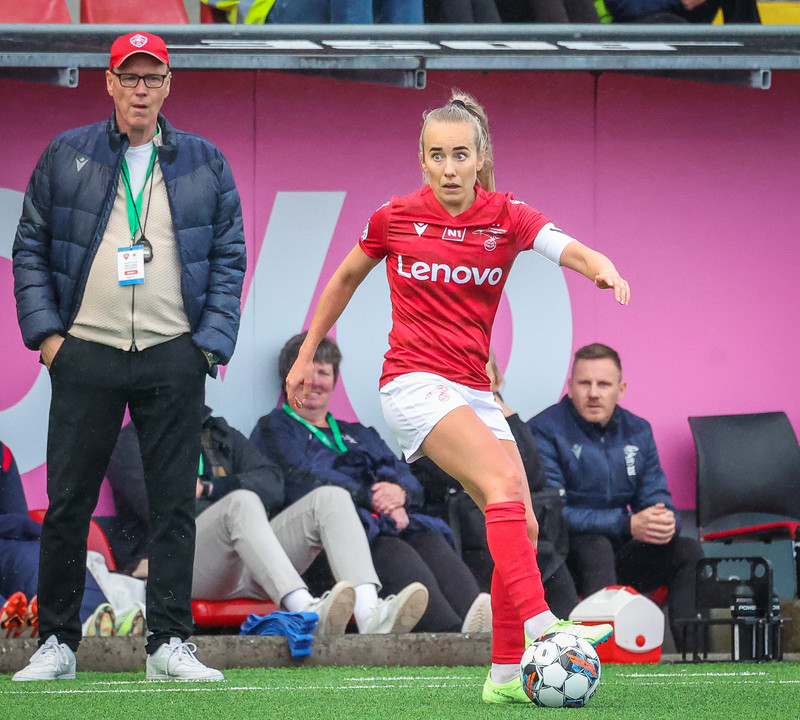 Myndaveisla: Naumt tap hjá Val gegn Slavia Prag