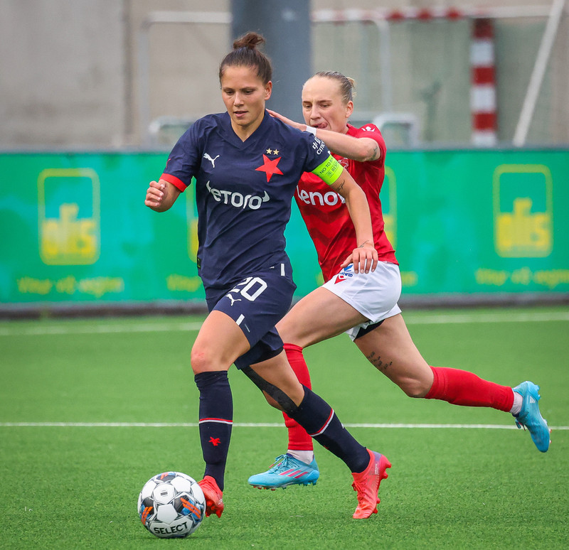 Myndaveisla: Naumt tap hjá Val gegn Slavia Prag
