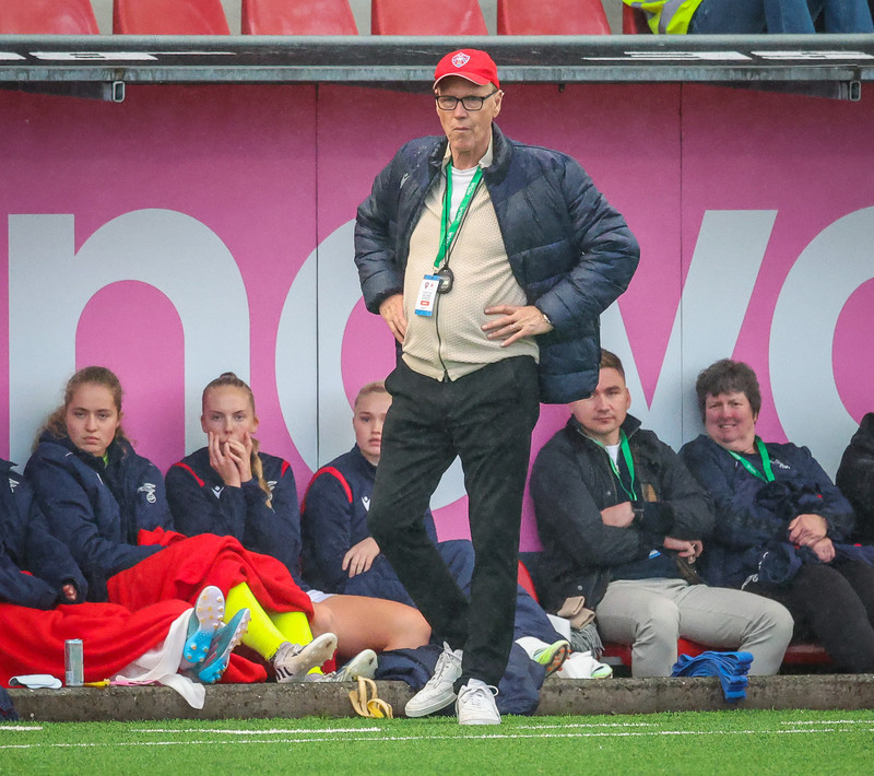 Myndaveisla: Naumt tap hjá Val gegn Slavia Prag