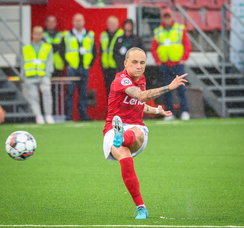 Myndaveisla: Naumt tap hjá Val gegn Slavia Prag