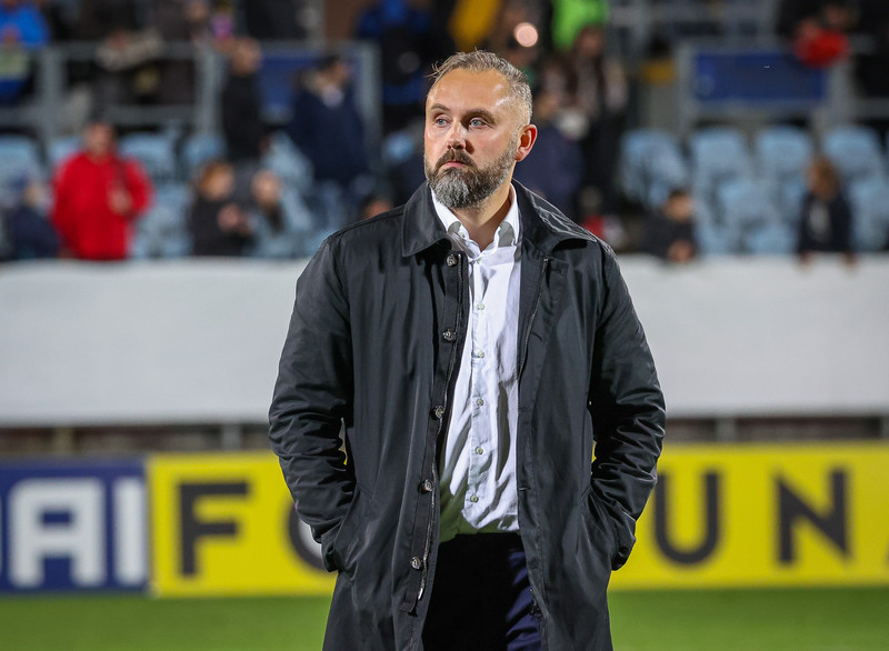 Davíð Snorri Jónasson þjálfari U21 karla mun leikgreina leikinn.
