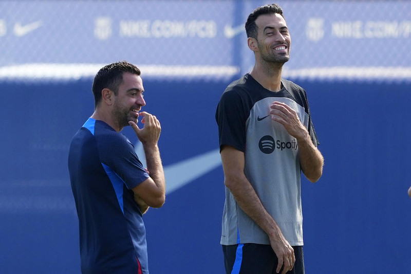 Xavi er svekktur að sjá Sergio Busquets fara frá Barcelona.