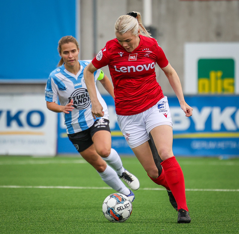 Myndaveisla: Valur fékk Íslandsmeistaraskjöldinn eftir jafntefli gegn Selfossi
