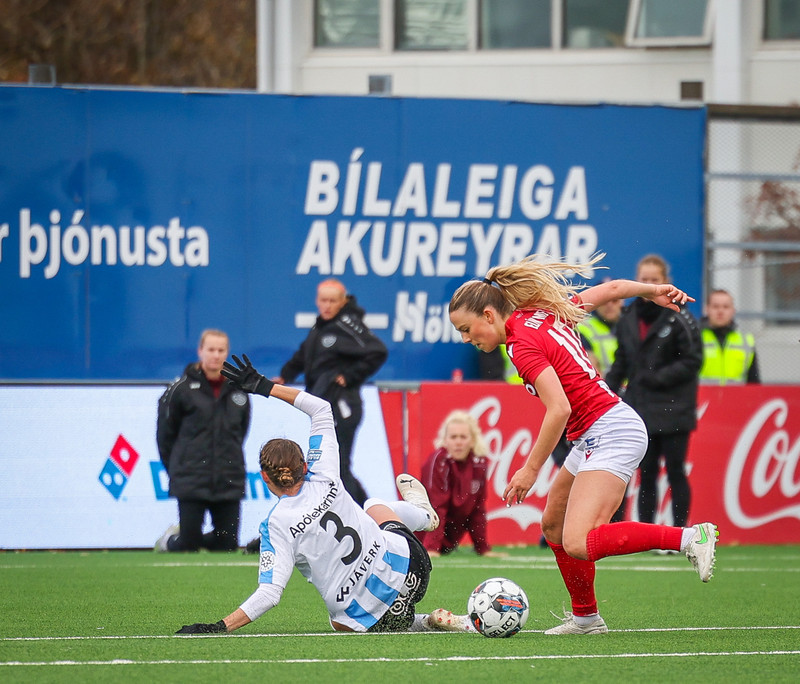 Myndaveisla: Valur fékk Íslandsmeistaraskjöldinn eftir jafntefli gegn Selfossi