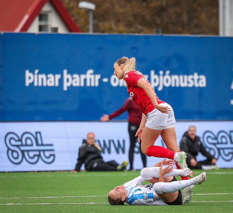 Myndaveisla: Valur fékk Íslandsmeistaraskjöldinn eftir jafntefli gegn Selfossi