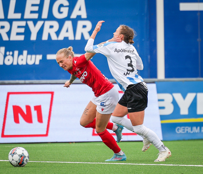 Myndaveisla: Valur fékk Íslandsmeistaraskjöldinn eftir jafntefli gegn Selfossi