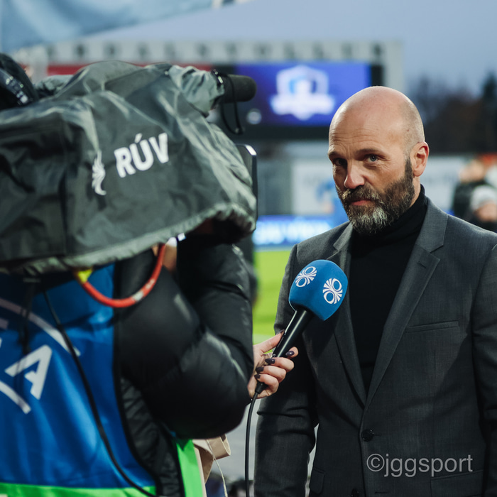 Arnar var ekki hrifinn af frammistöðu Brasilíu í fyrri hálfleik.
