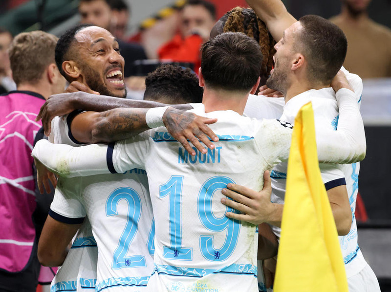 Meistaradeildin: Rüdiger bjargaði stigi - Umdeilt rautt spjald er Chelsea vann Milan