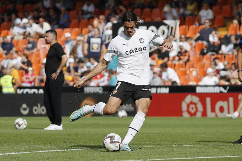 Cavani riftir við Valencia (Staðfest) - Á leið til Boca Juniors