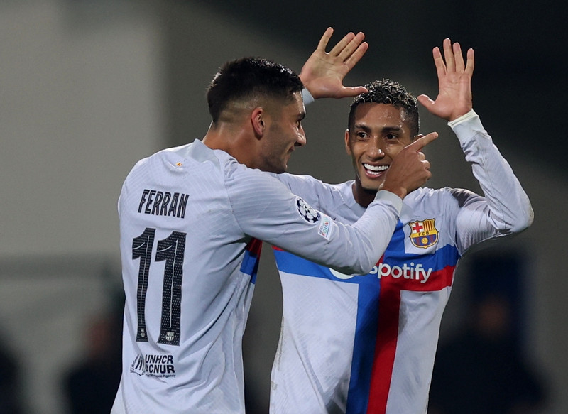 Ferran Torres og Raphinha leyfðu sér að brosa í sigri á Plzen