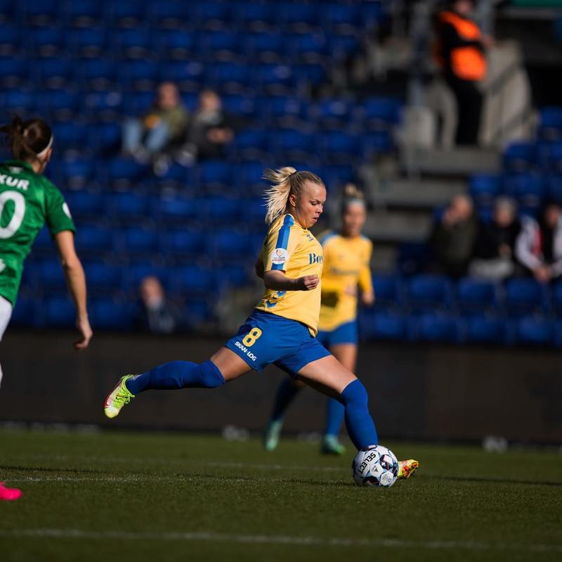 Kristín Dís Árnadóttir