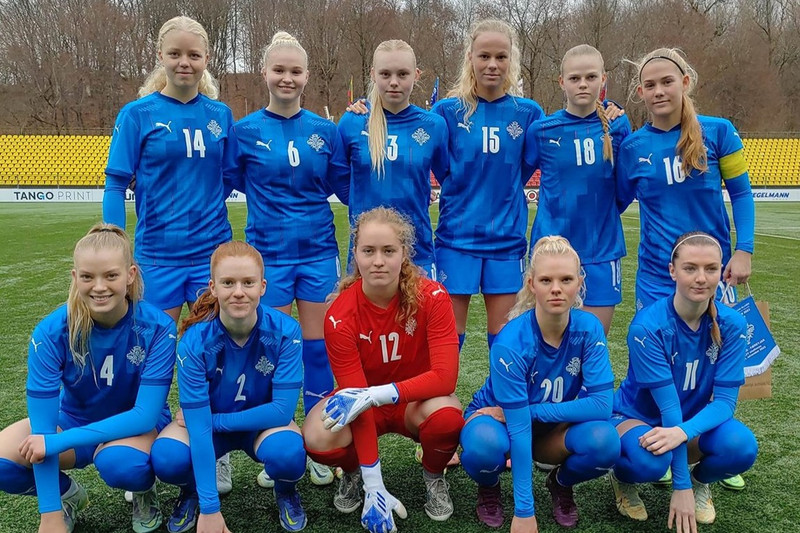 Allar í U19 fáránlega skemmtilegar.