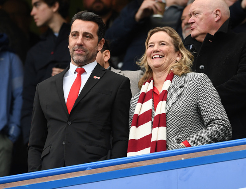 Edu að láta af störfum hjá Arsenal