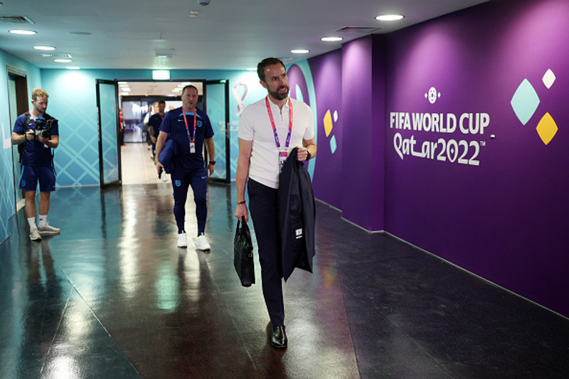 Gareth Southgate landsliðsþjálfari Englands mætir á Khalifa þjóðarleikvanginn.