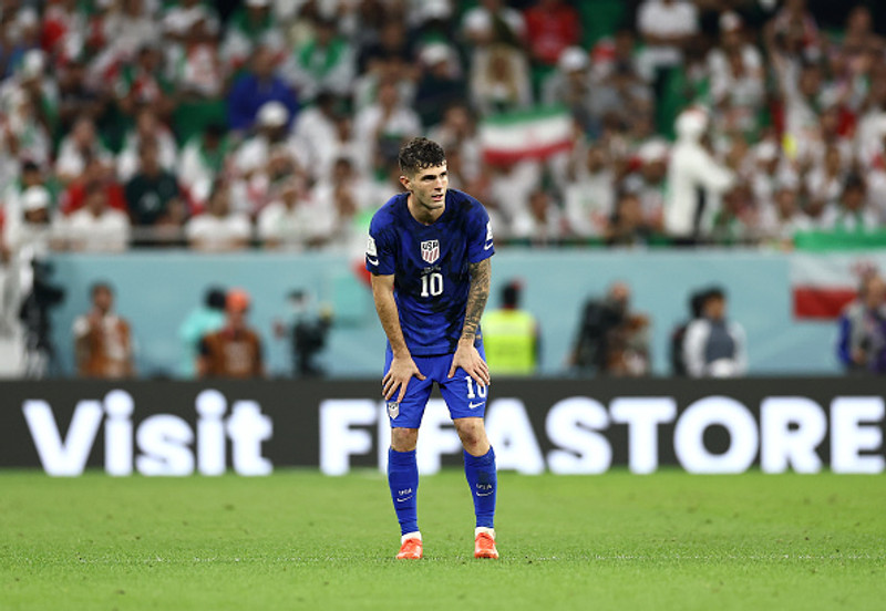 Pulisic kom Bandaríkjunum yfir og meiddi sig í leiðinni
