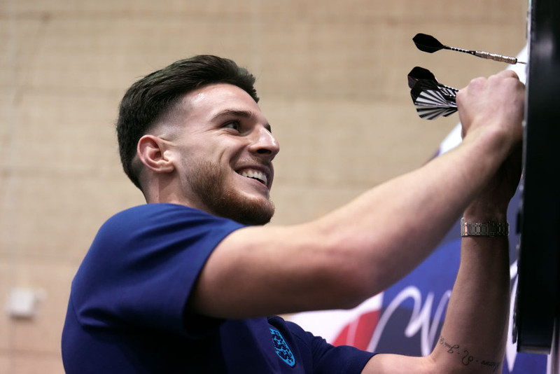 Declan Rice í pílukasti.