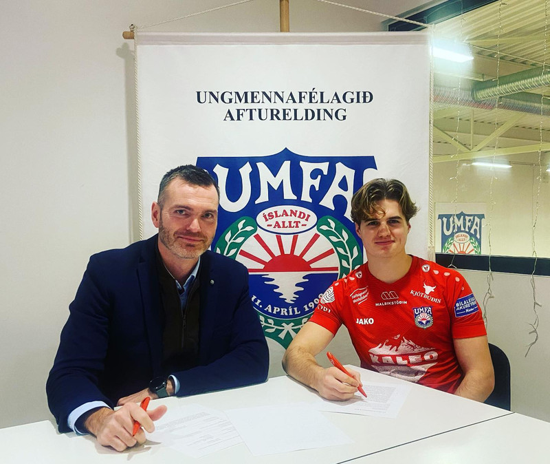 Hjörvar Sigurgeirsson (hér til hægri) fór í Aftureldingu.