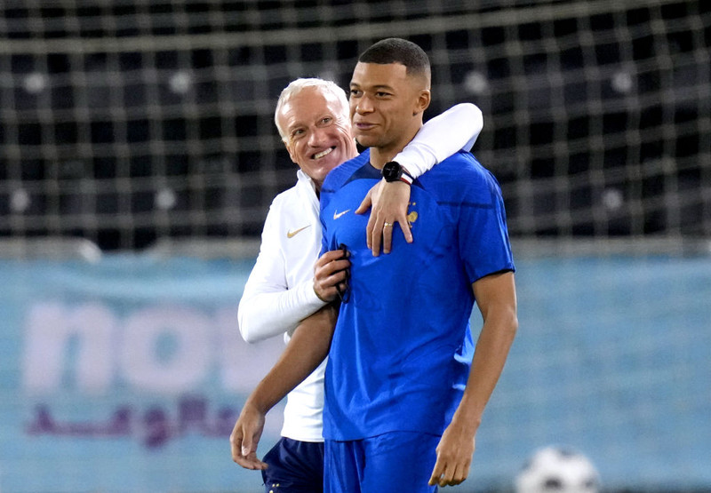 Kylian Mbappe á æfingu í dag. Hann er klár í slaginn.