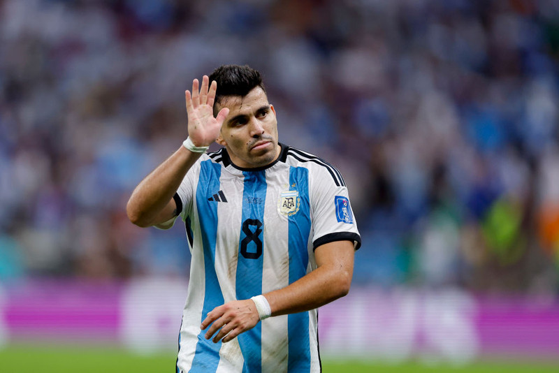 Marcos Acuna verður í banni á þriðjudaginn. Hann er 31 árs vinstri bakvörður sem spilar fyrir Sevilla.