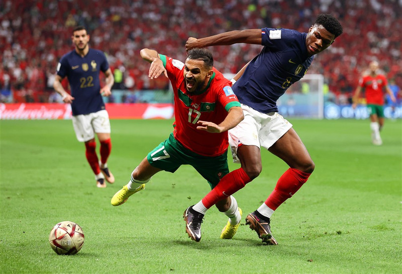 Sofiane Boufal í leiknum í gær
