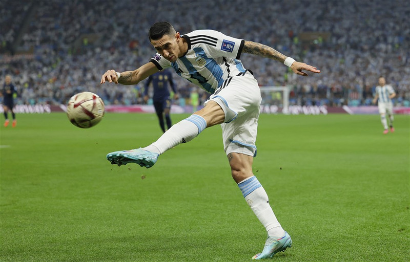 Di María kemur Argentínu í 2-0 - „Eitt af bestu mörkum þessa móts hingað til"