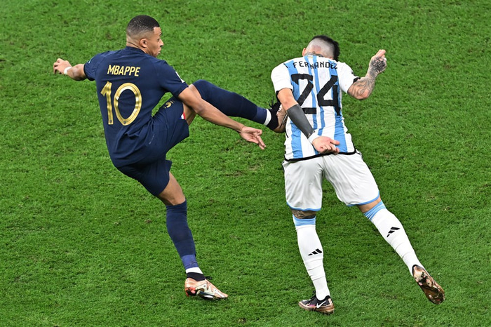 Kylian Mbappe hefur ekki verið mikil ógn í leiknum