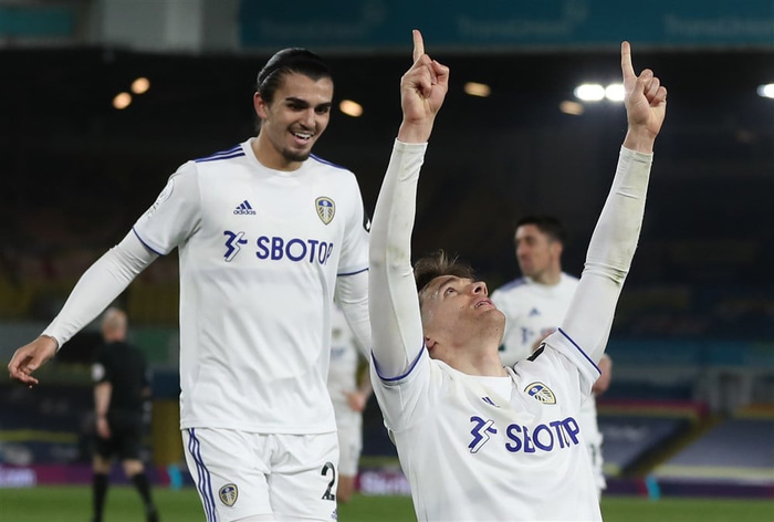 Monteiro fyllir í skarð Llorente sem heldur í ítalska boltann.