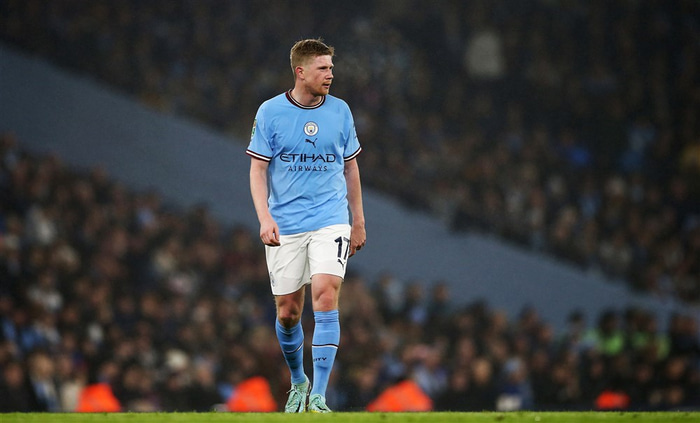 Kevin de Bruyne lagði upp tvö mörk og skapaði alls konar vandræði fyrir vörn Liverpool