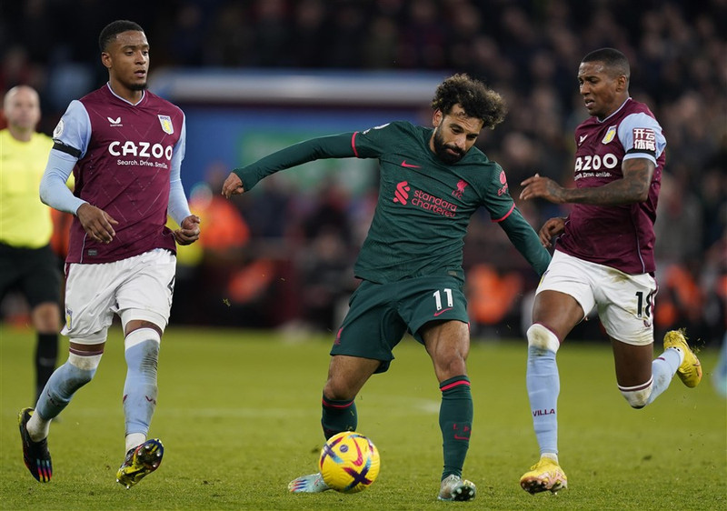 Mohamed Salah var góður á Villa Park