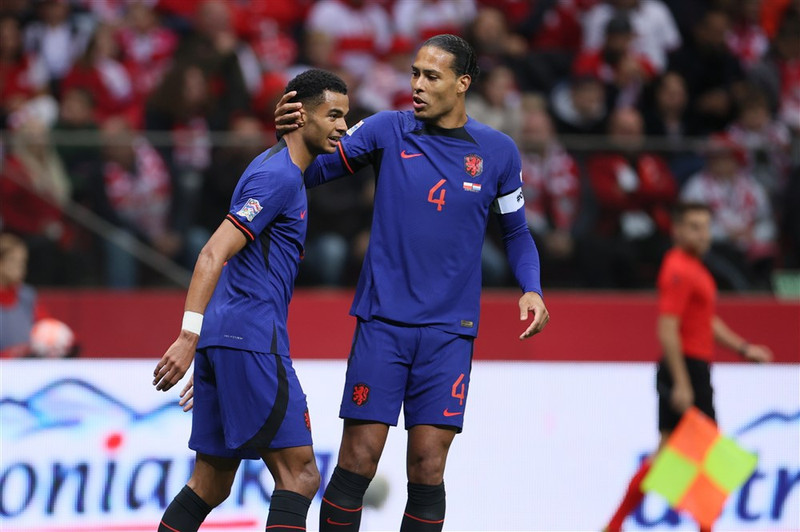 Cody Gakpo og Virgil van Dijk eru liðsfélagar hjá hollenska landsliðinu og bráðlega hjá Liverpool